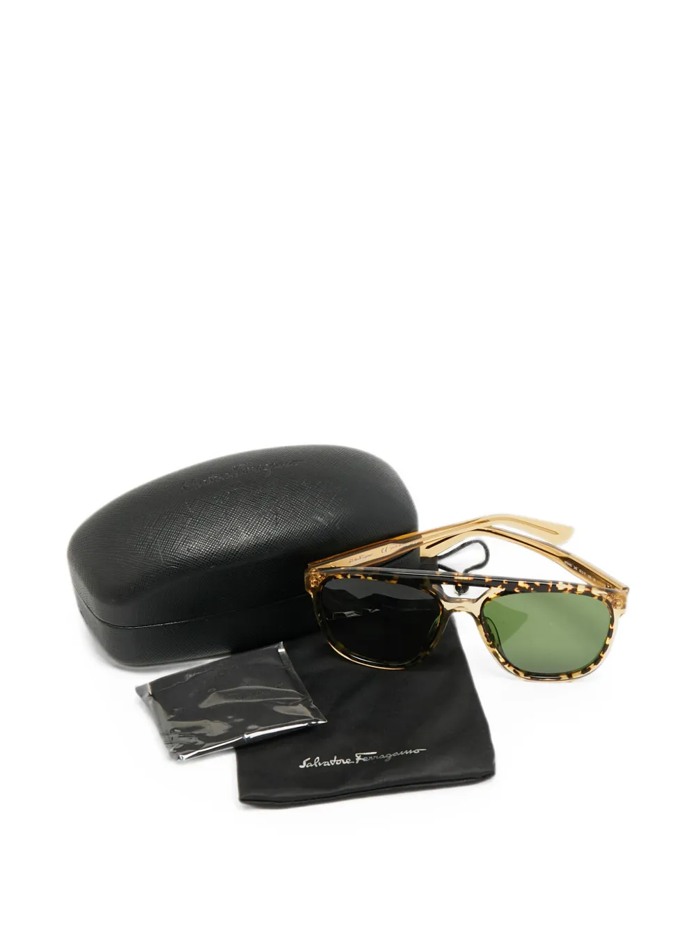 Ferragamo Pre-Owned square-frame Sunglasses | ブラウン | FARFETCH JP