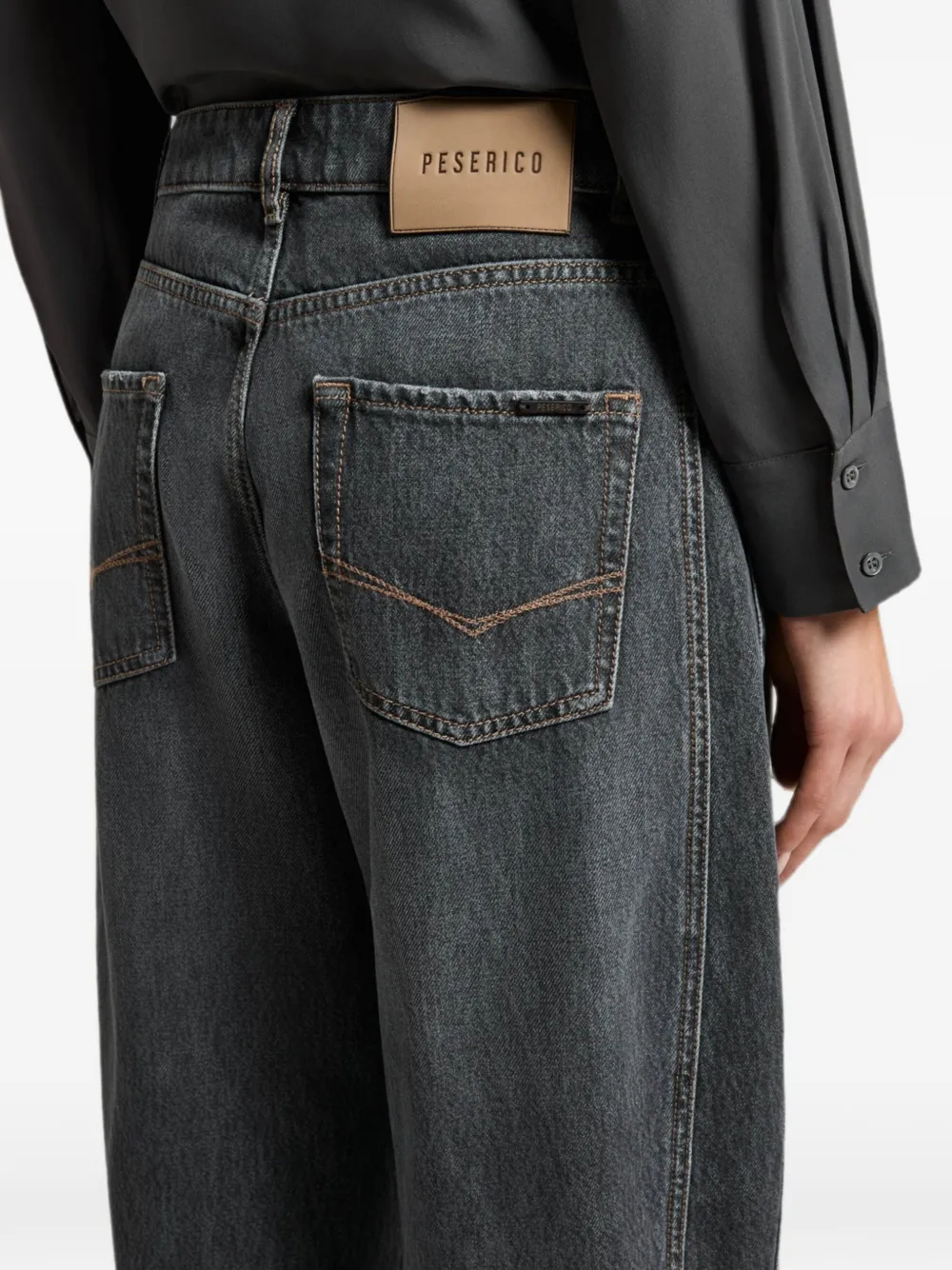 Peserico Jeans met vervaagd effect en barrelpijpen Zwart