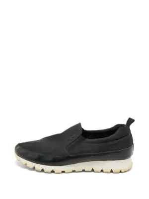Prada Pre-Owned ロゴ スニーカー | ブラック | FARFETCH JP