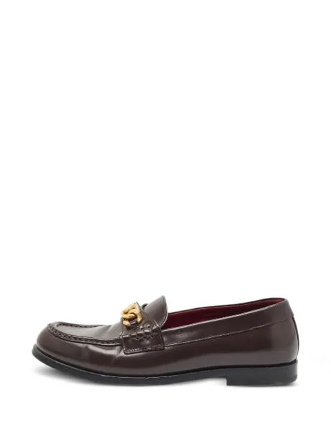 Valentino Garavani Pre-Owned VLogo loafers met ketting