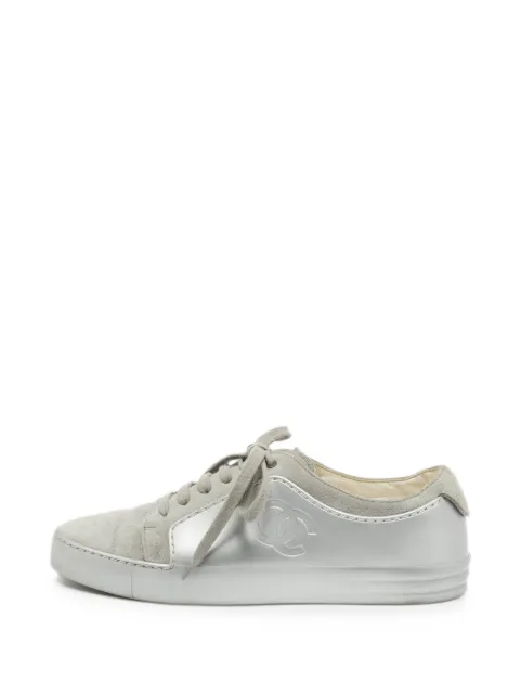 CHANEL Pre-Owned CC suede sneakers