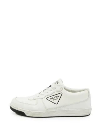 Prada Pre-Owned