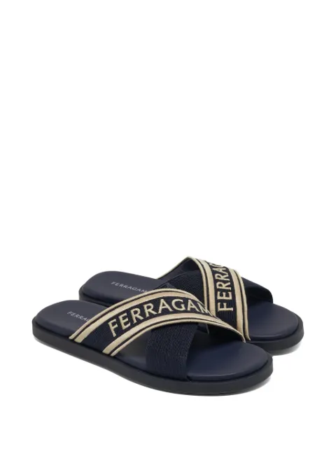 Ferragamo Pre-Owned sandales en toile à brides croisées
