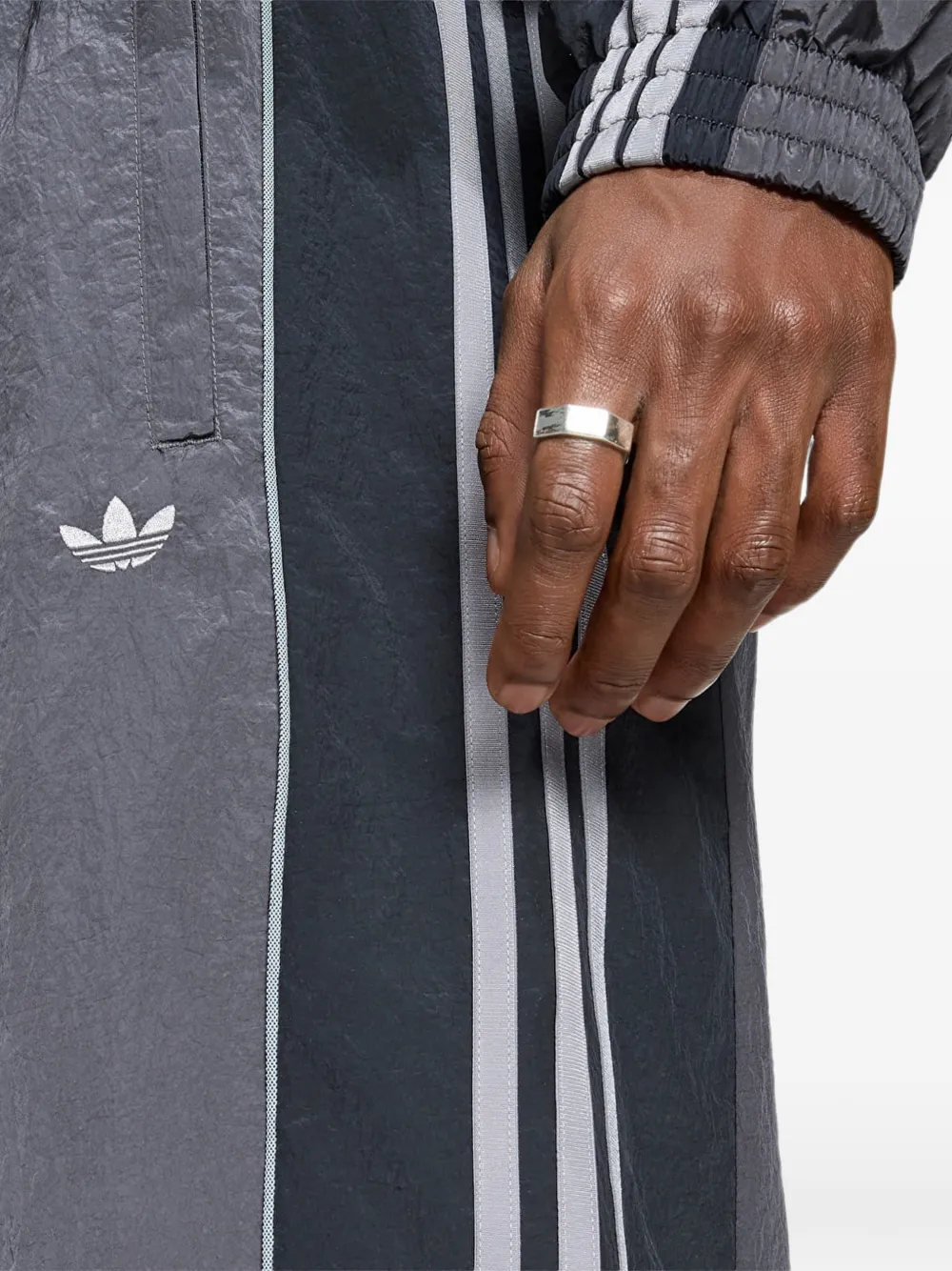 adidas Adilenium Season 5 track pants Grijs