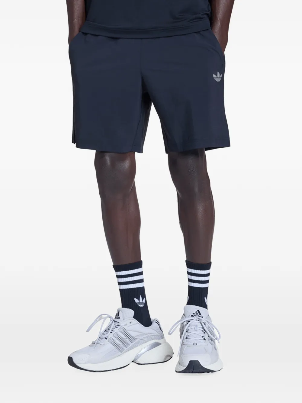 adidas Tech Trefoil Essentials logo shorts Blauw