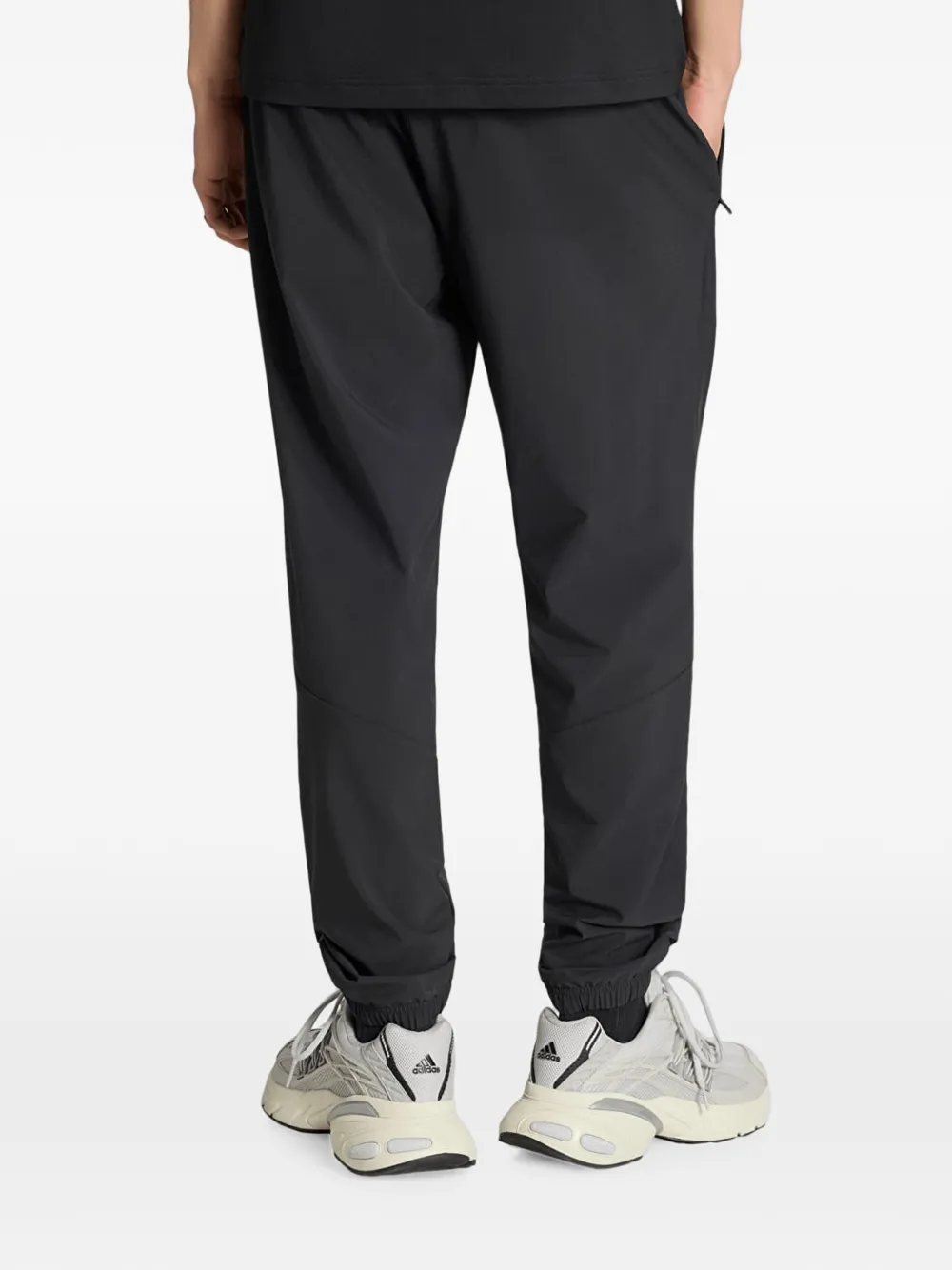 adidas Tech Trefoil Essentials track pants Zwart
