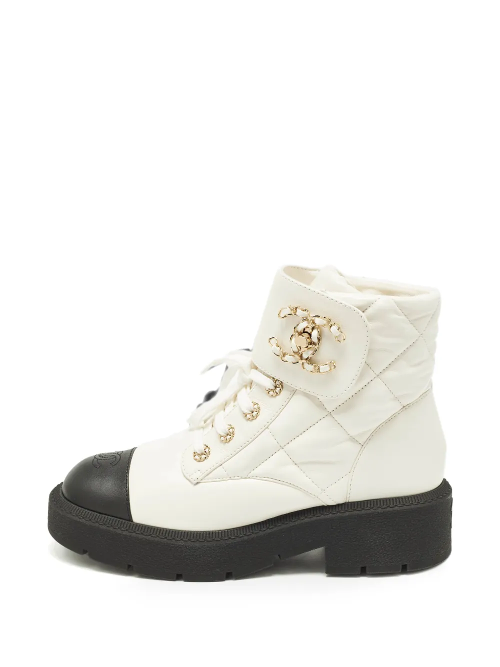 CHANEL Pre-Owned CC quilted combat boots - Weiß