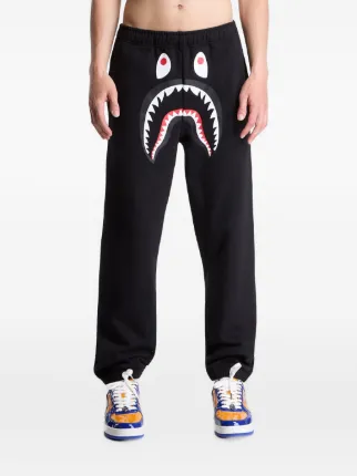 A BATHING APE®