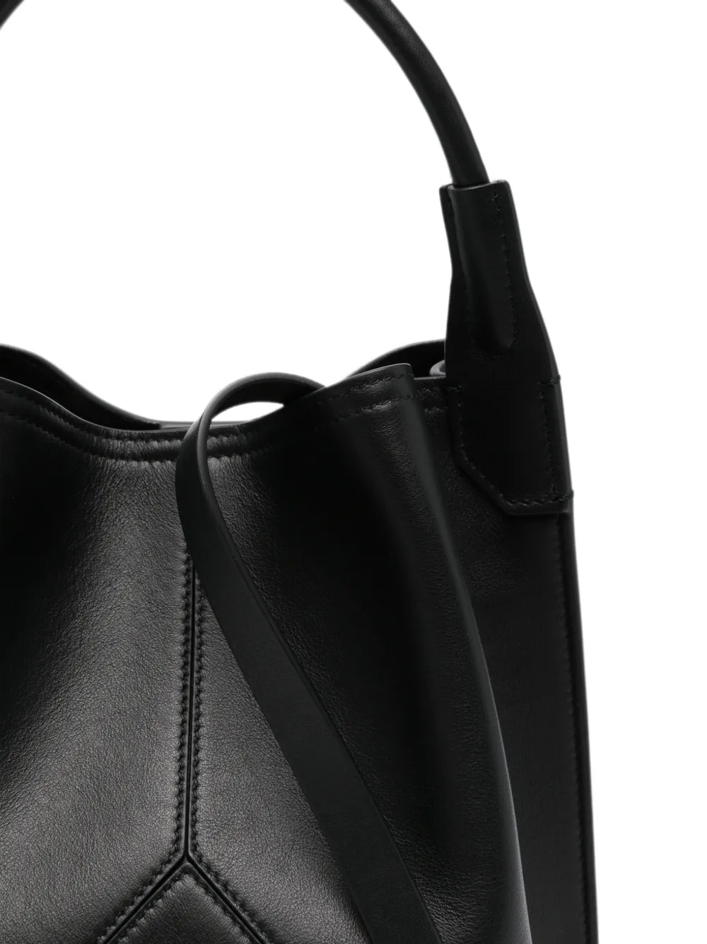 Victoria Beckham Victoria kalfsleren bucket-tas met gesp Zwart