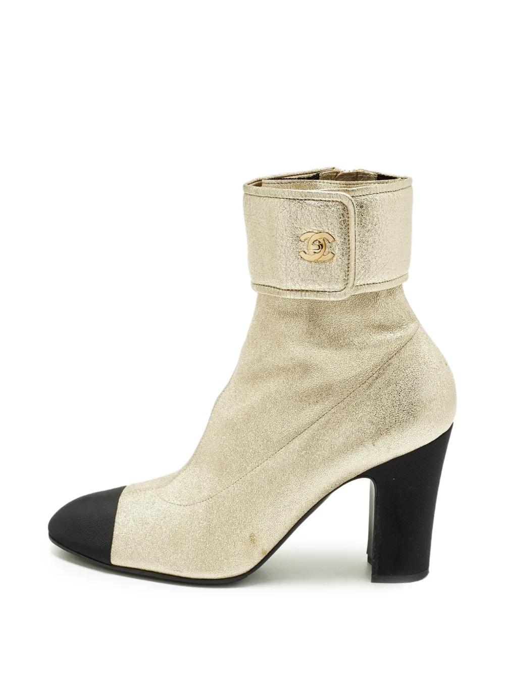 CHANEL Pre-Owned CC turn-lock ankle boots - Nude
