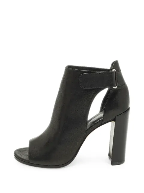 Stuart Weitzman 오픈하우스 핍토 앵클 부츠