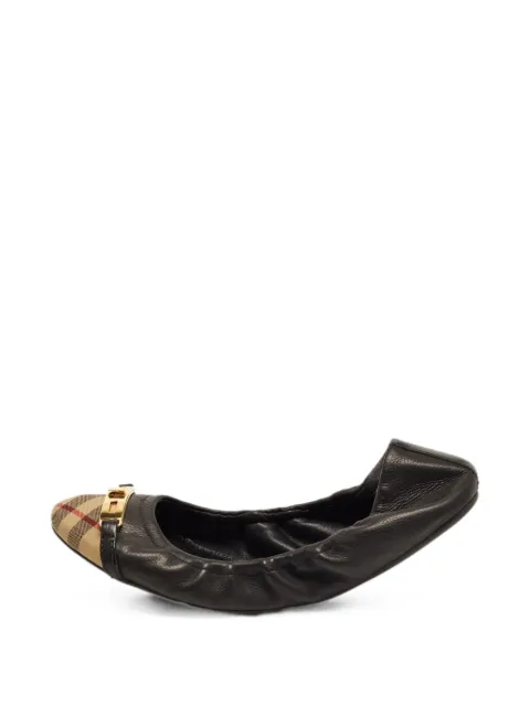 Burberry Pre-Owned Novacheck buckle ballet flats