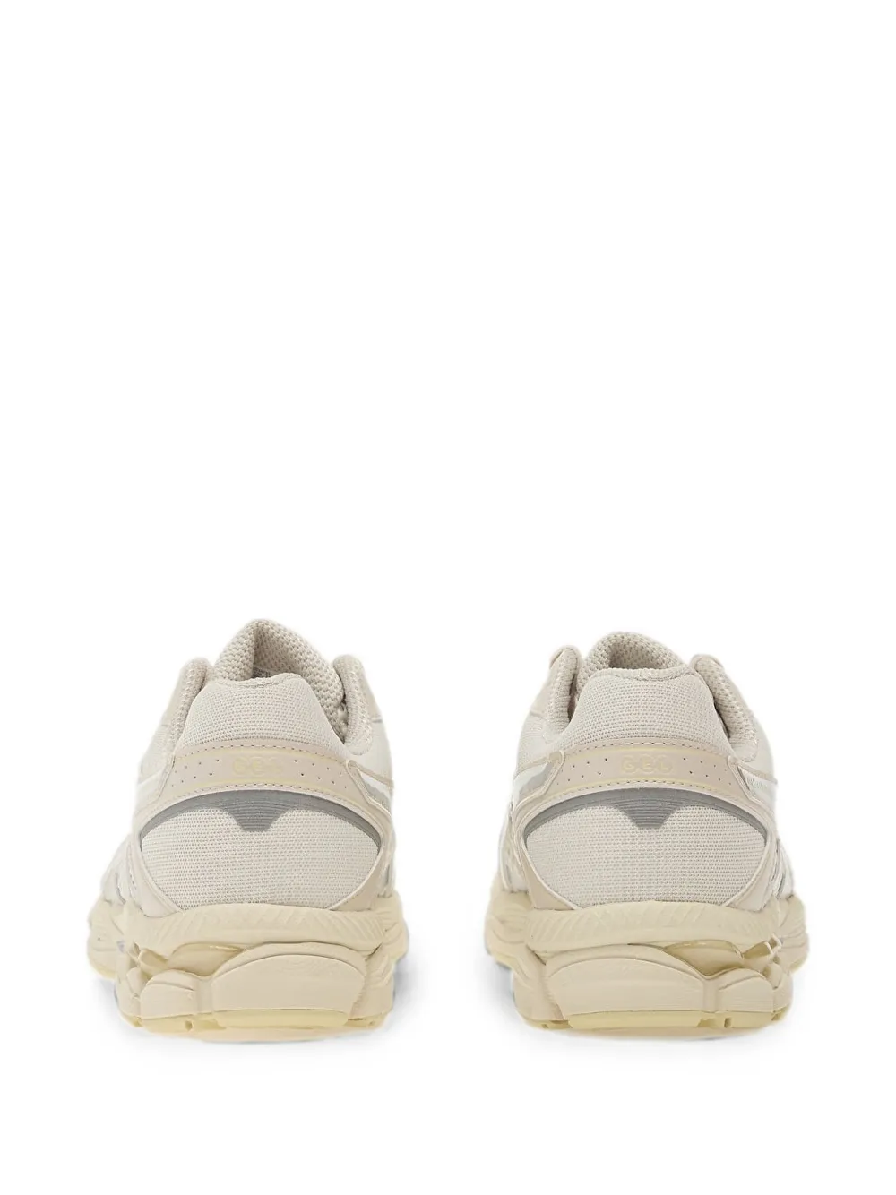 ASICS Gel-Cumulus 16 sneakers Beige