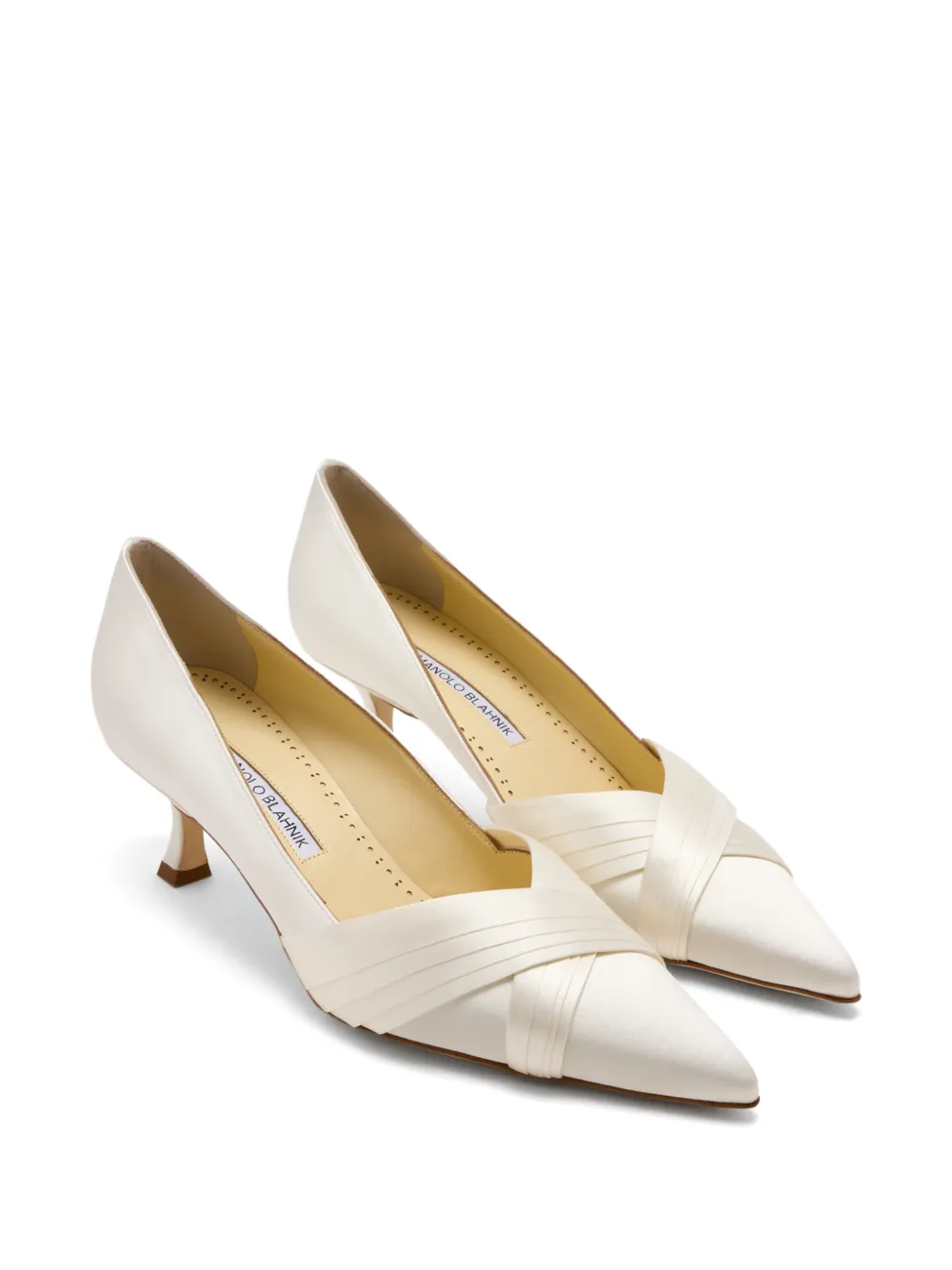 Manolo Blahnik Vieralo pumps met gekruiste bandjes en puntige neus Wit