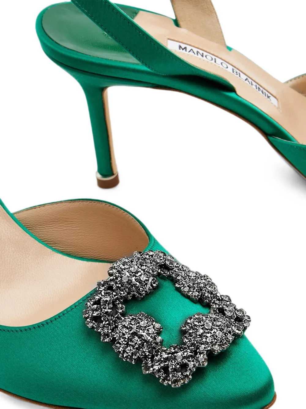 Manolo Blahnik Hangisli crystal-buckle slingback pumps Groen