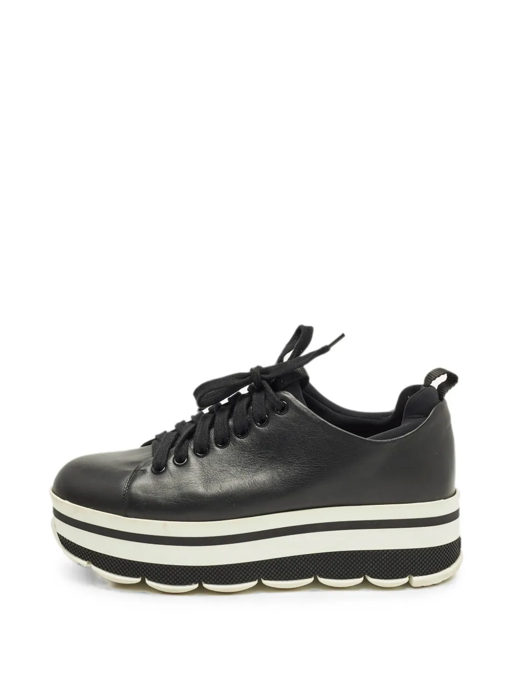 Prada Pre-Owned platform lace-up fastening sneakers - Nero