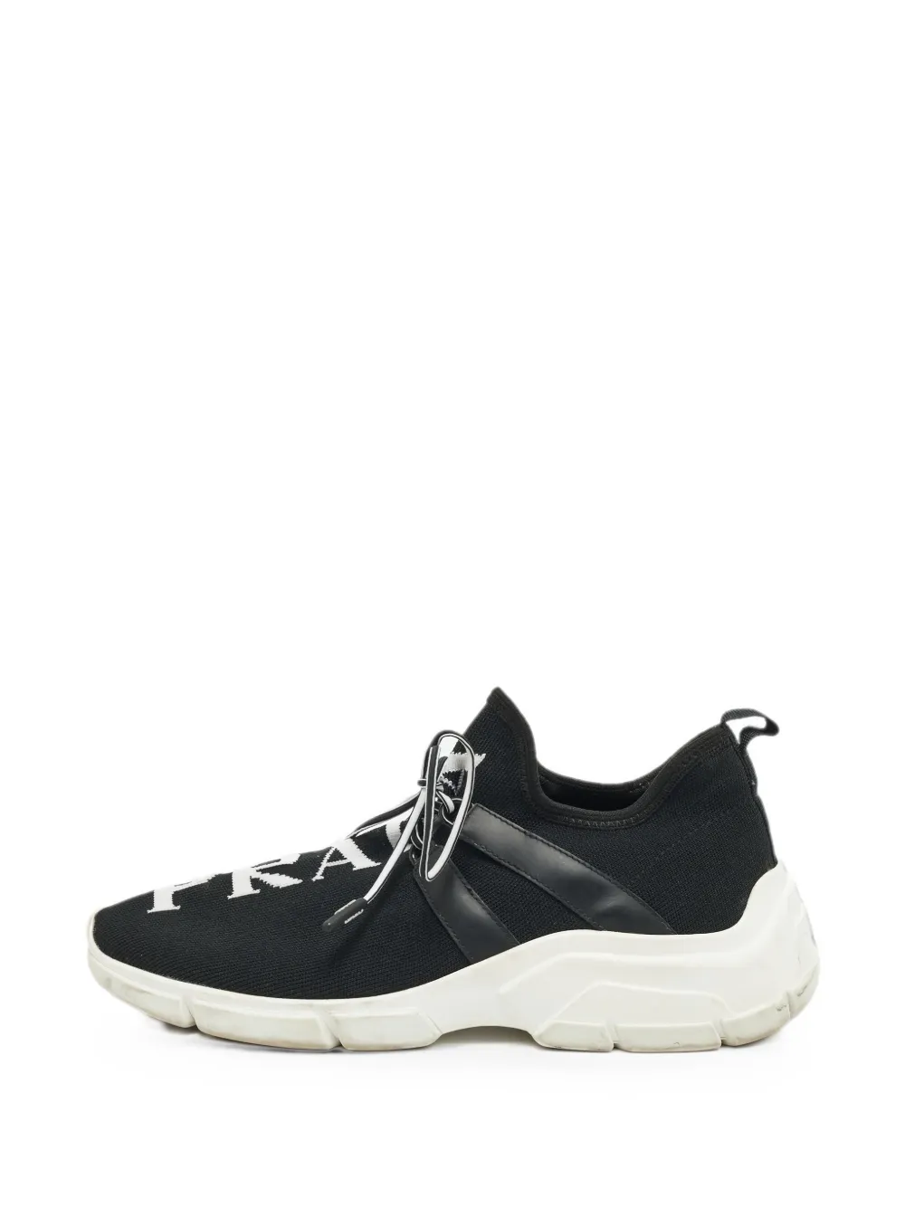 Prada Pre-Owned logo-print lace-up sneakers - Nero