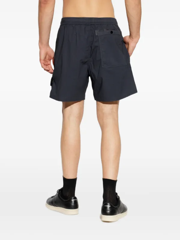 【STONE 】 ロゴパッチ ショートパンツ Stone Island ロゴパッチ ショートパンツ | ブルー | FARFETCH JP