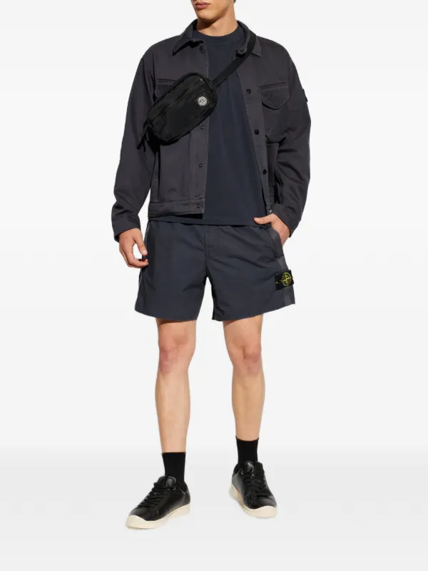 Stone Island ロゴパッチ ショートパンツ | ブルー | FARFETCH JP