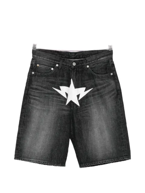 A BATHING APE® star-print shorts