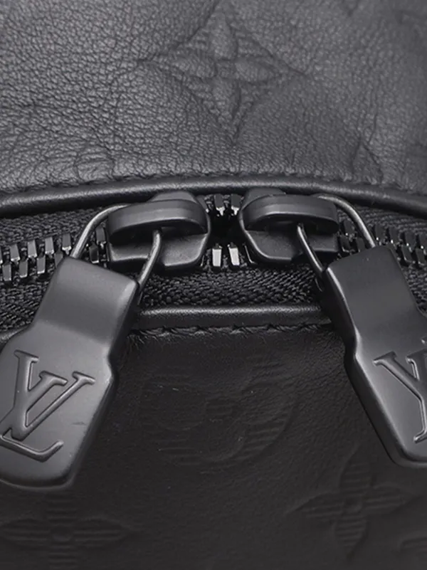 Louis Vuitton Pre-Owned 2021-2026 モノグラム シャドウ レーサー 