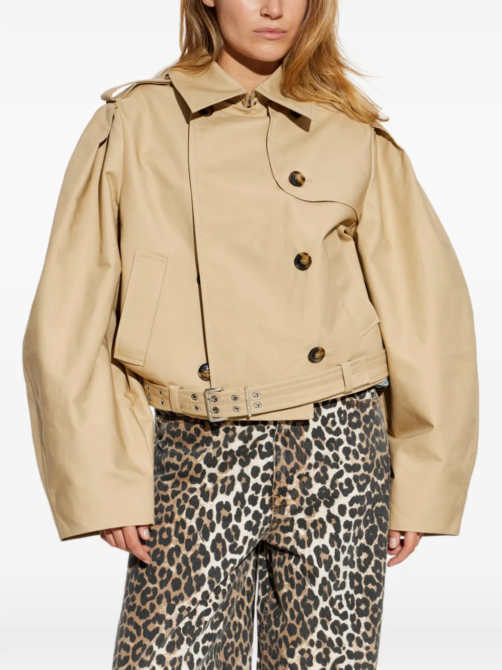 GANNI Jack met ceintuur en dubbele rij knopen Beige