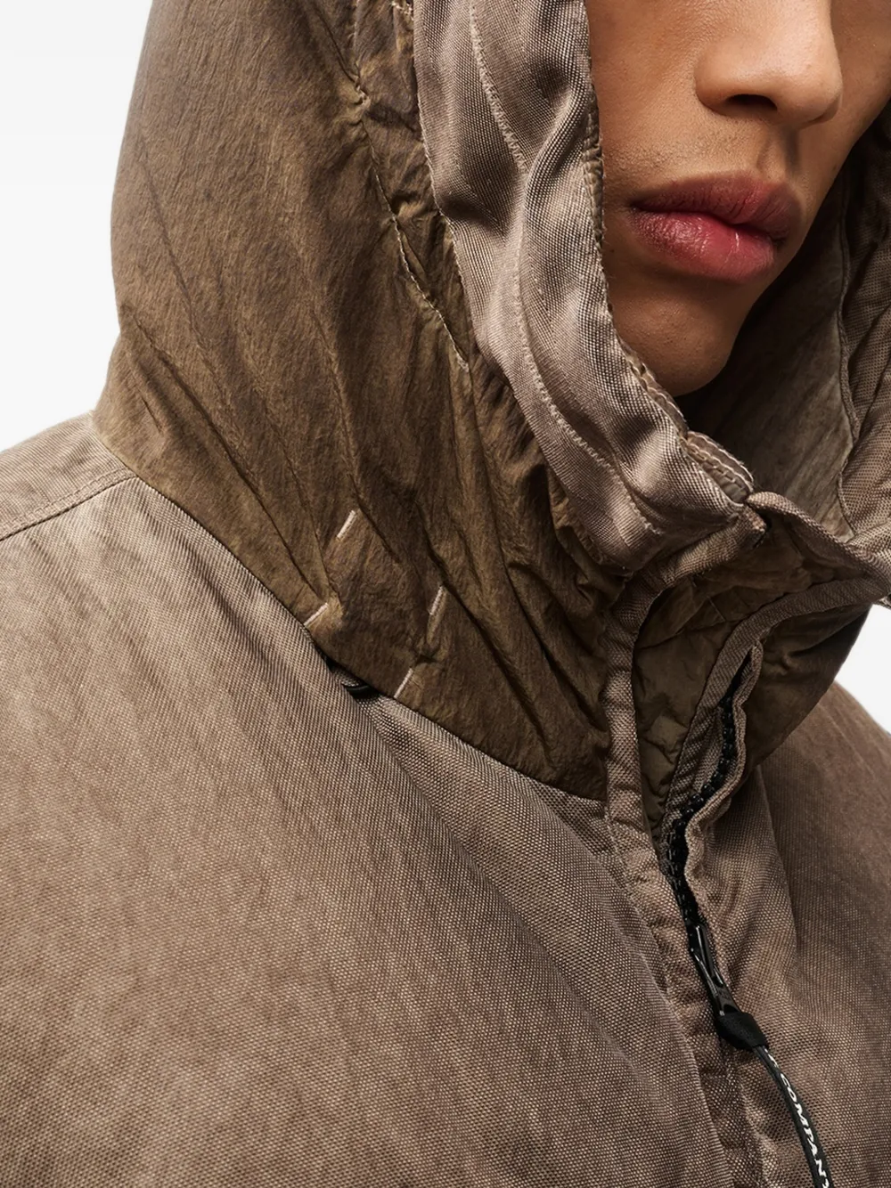C.P. Company Gewatteerd jack met Goggle-detail Bruin