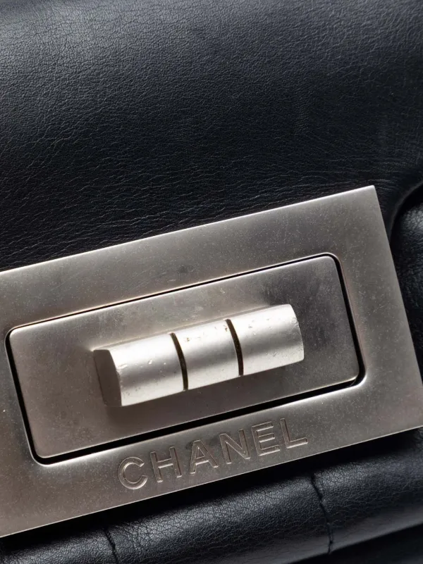 CHANEL Pre-Owned 2003-2004 Calfskin Square Stitched Mademoiselle