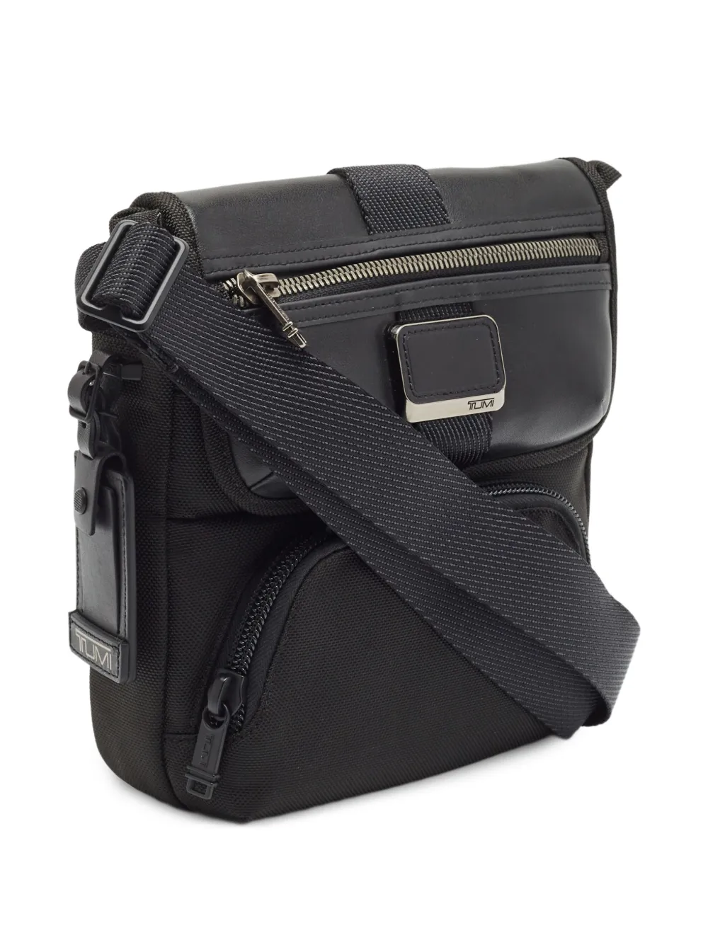 TUMI Alpha Bravo Mason Duffel Bag | Smart Closet