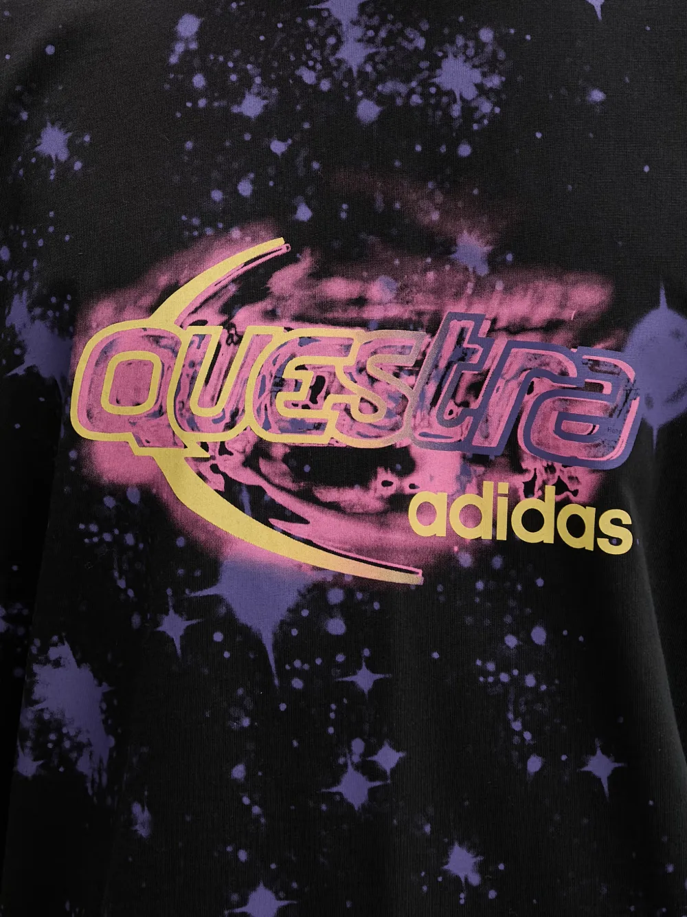 adidas Questra graphic-print T-shirt Zwart