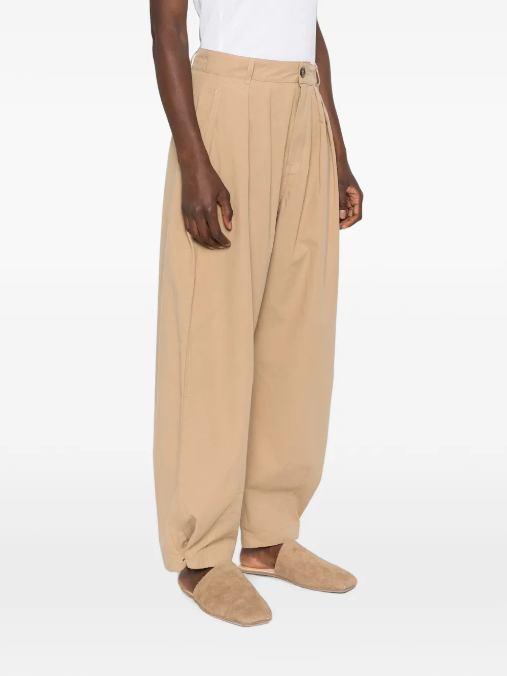 Soeur Lambert plooibroek met een martingale in lichtgewicht katoen Beige
