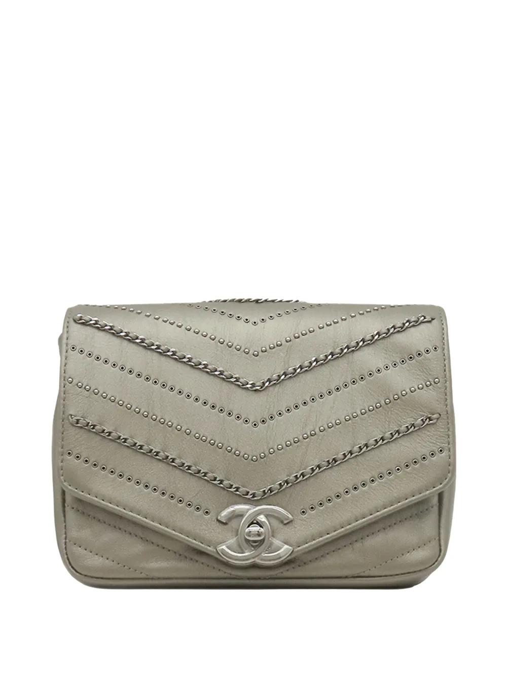 CHANEL Pre-Owned 2018-2019 Small Chevron Calfskin Embellished Data Center Envelope Flap crossbody bag - Silver