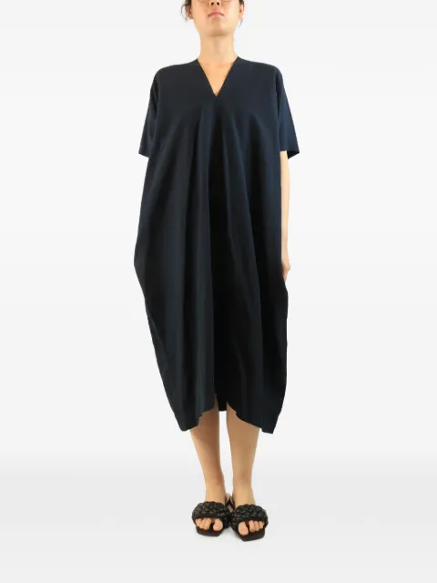 Dosa vestido midi manga corta con cuello en V