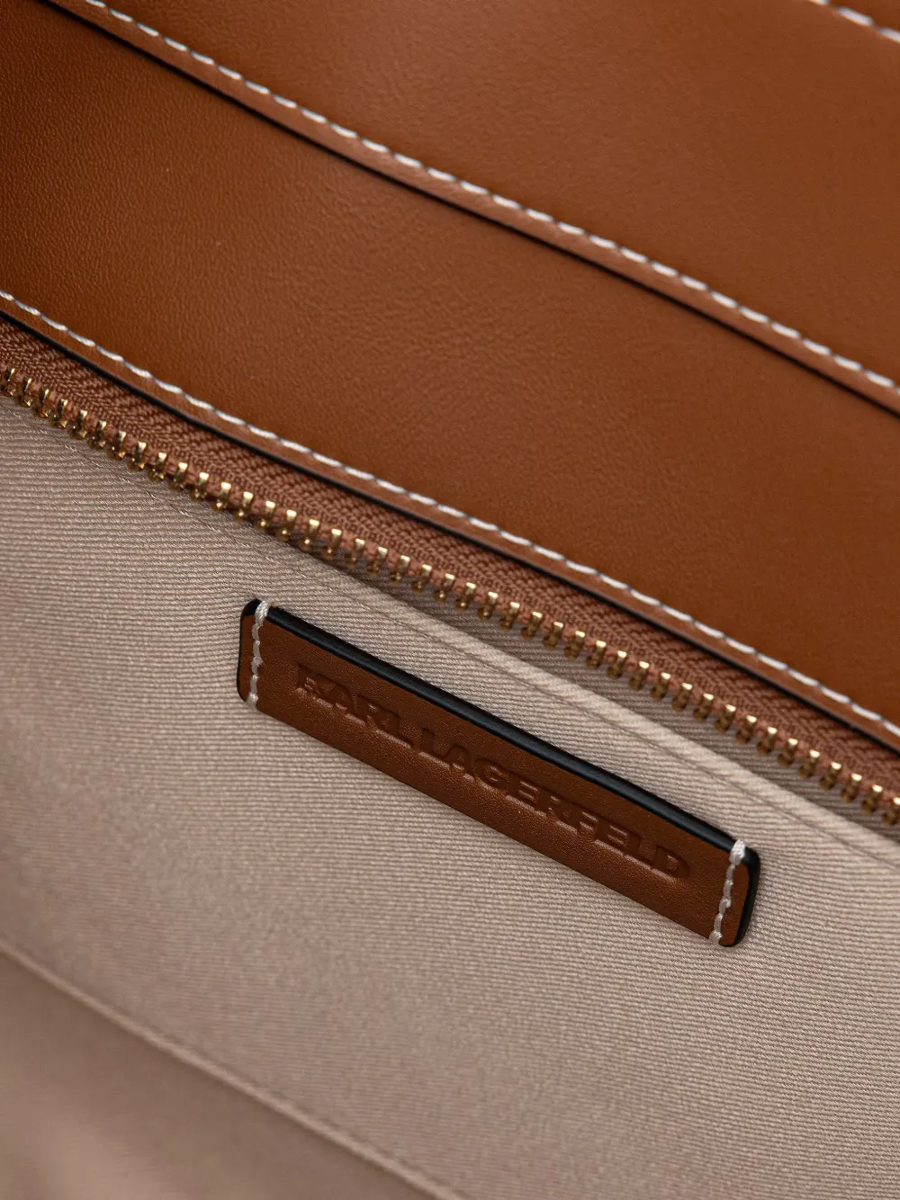 Karl Lagerfeld Gestreepte shopper met logoplakkaat Beige