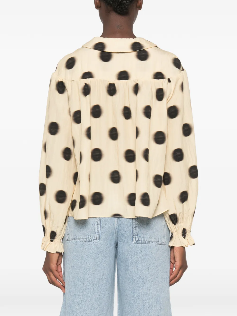 Stine Goya Blouse met stippen en gestrikte hals Beige