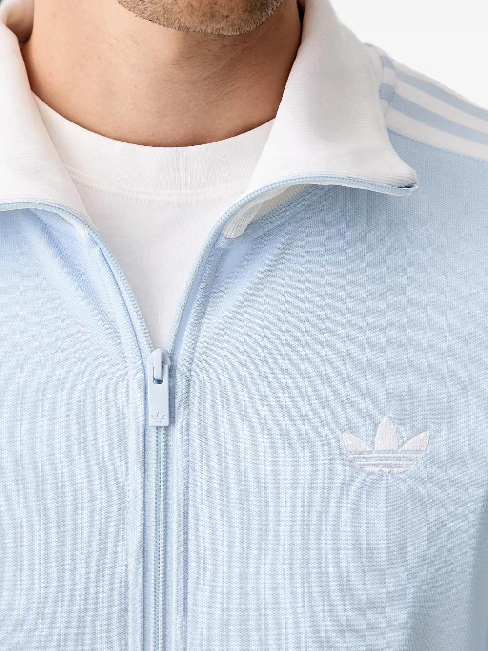 adidas embroidered-logo zip-up jacket Blauw