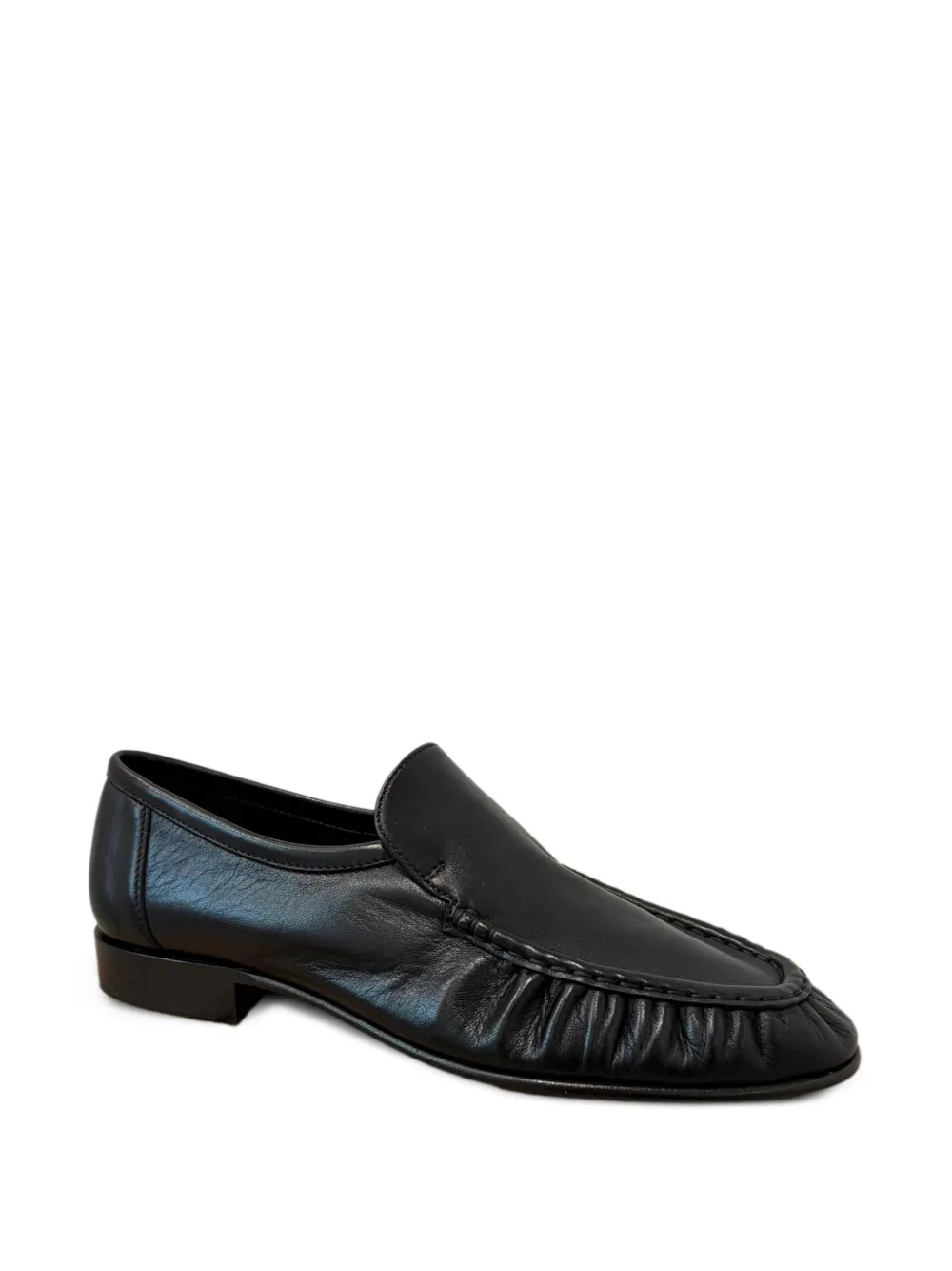 The Row Soft Moccasin Two leather loafers Bruin