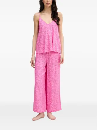 DKNY