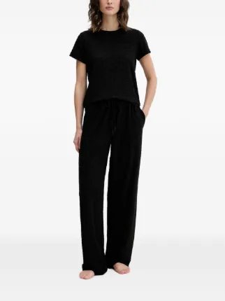 DKNY