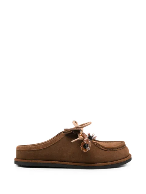 ADRIANNA FERETTI mules de gamuza con agujetas