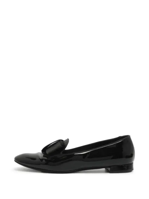 Giorgio Armani Pre-Owned bow-detail patent-leather loafers