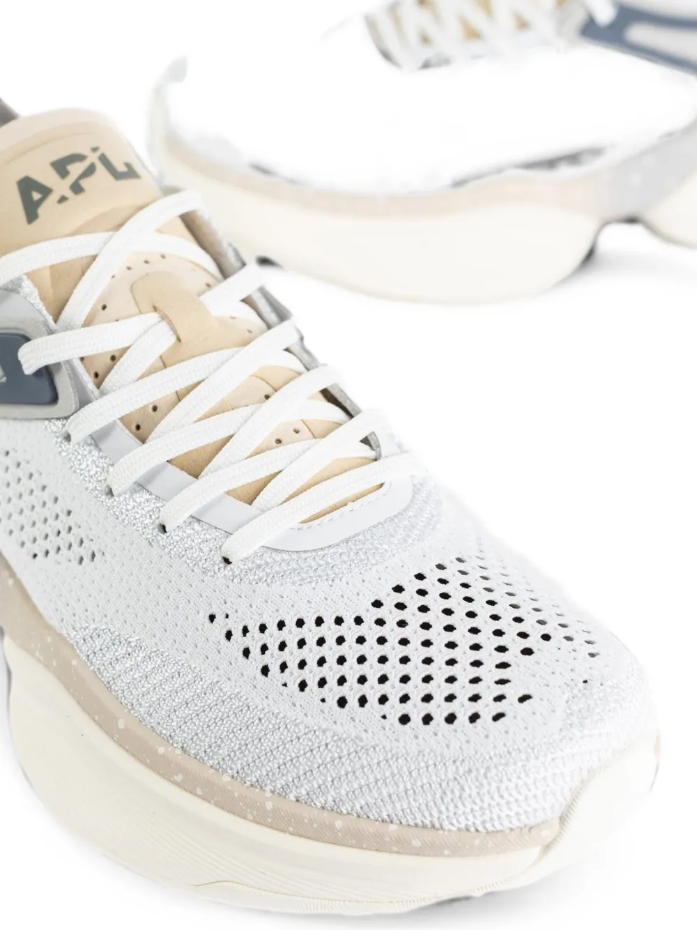 APL: ATHLETIC PROPULSION LABS HySpeed mesh sneakers Wit