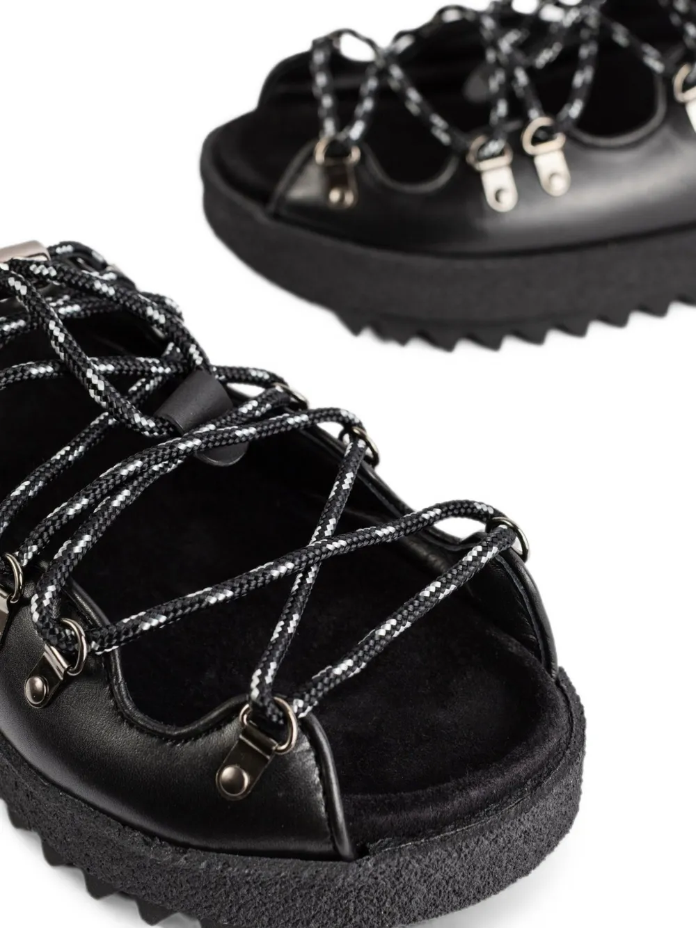 sacai lace-up platform mules Zwart