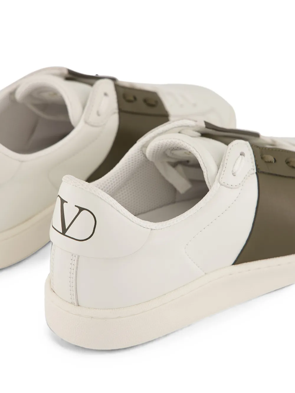 Valentino Garavani VLogo Signature panelled leather sneakers Wit
