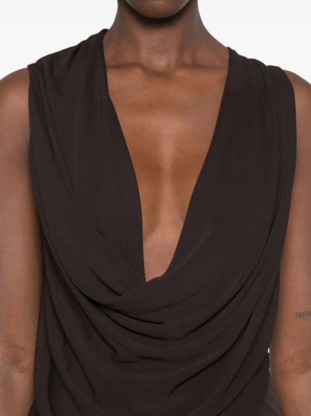 TOM FORD Gedrapeerde midi-jurk met diepe hals Bruin