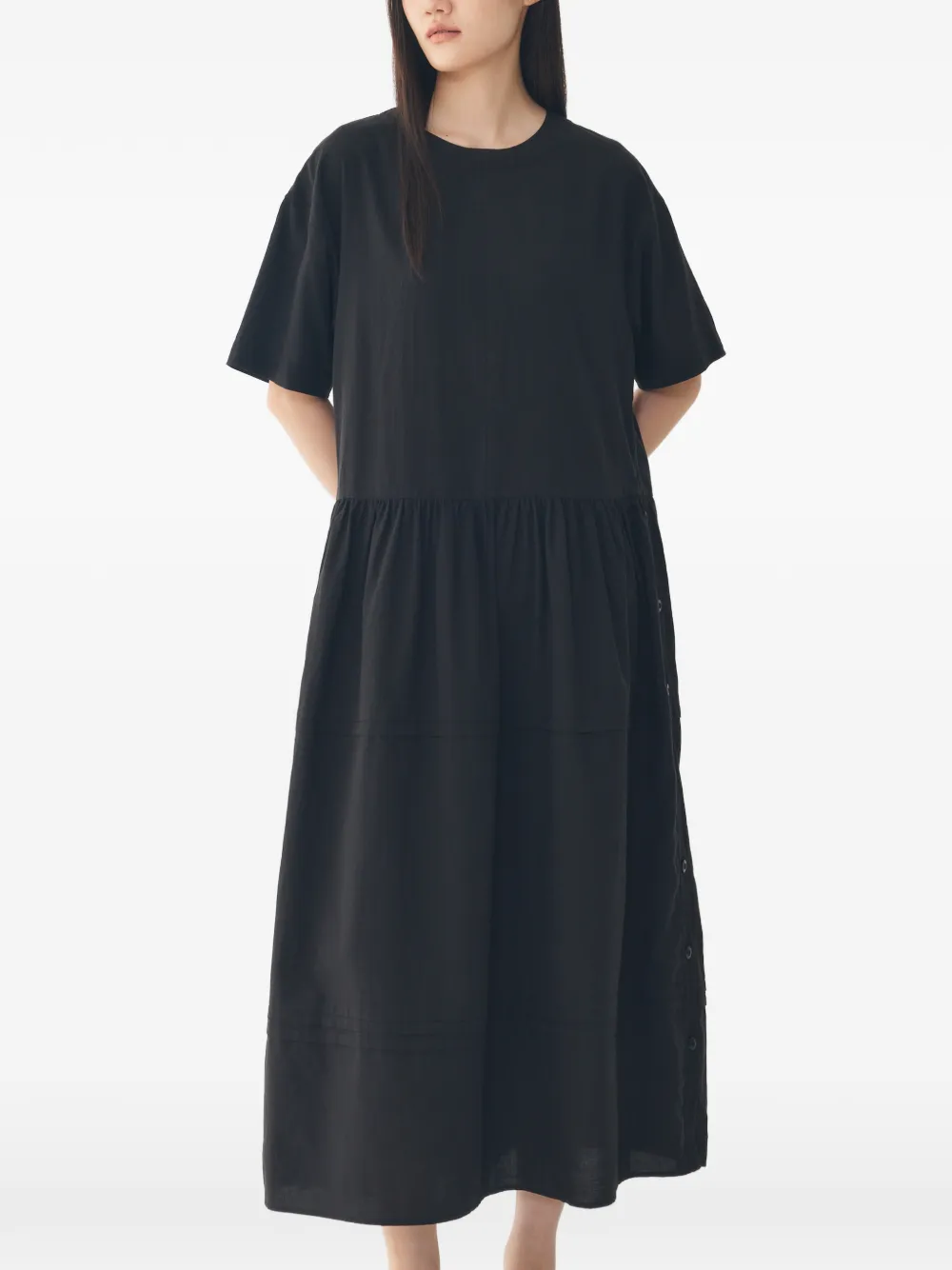 TOMBOY Midi-jurk met knoopdetail Zwart