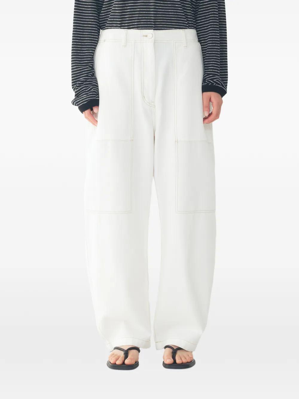 TOMBOY Jeans met toelopende pijpen en contrasterende stiksels Wit