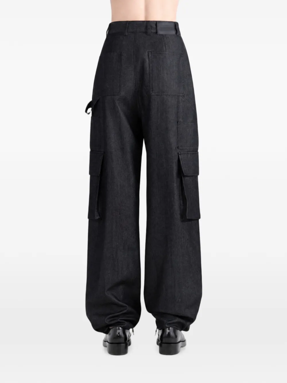 Balenciaga Ruimvallende cargo broek met wijde pijpen en meerdere zakken Grijs