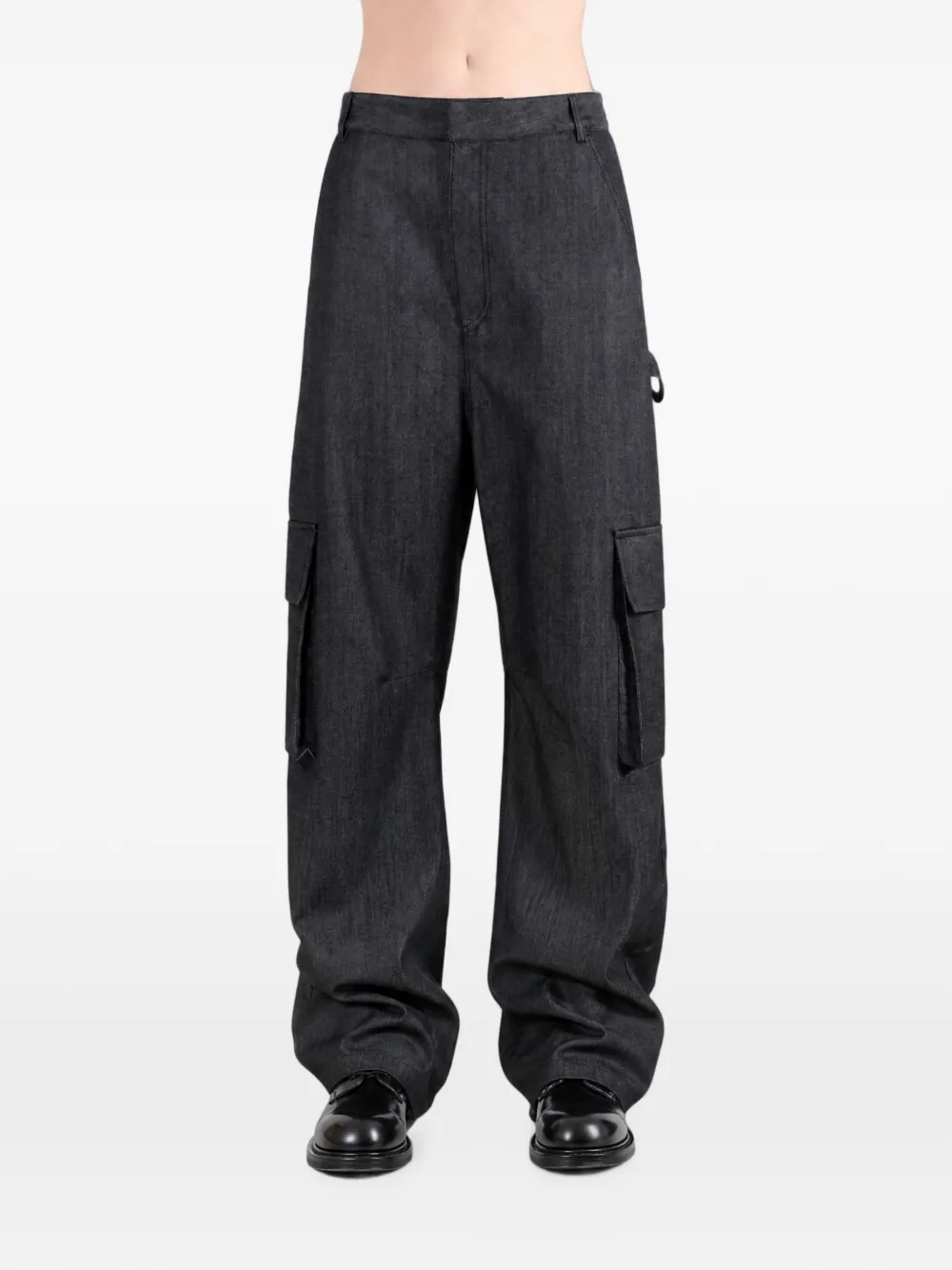Balenciaga Ruimvallende cargo broek met wijde pijpen en meerdere zakken Grijs