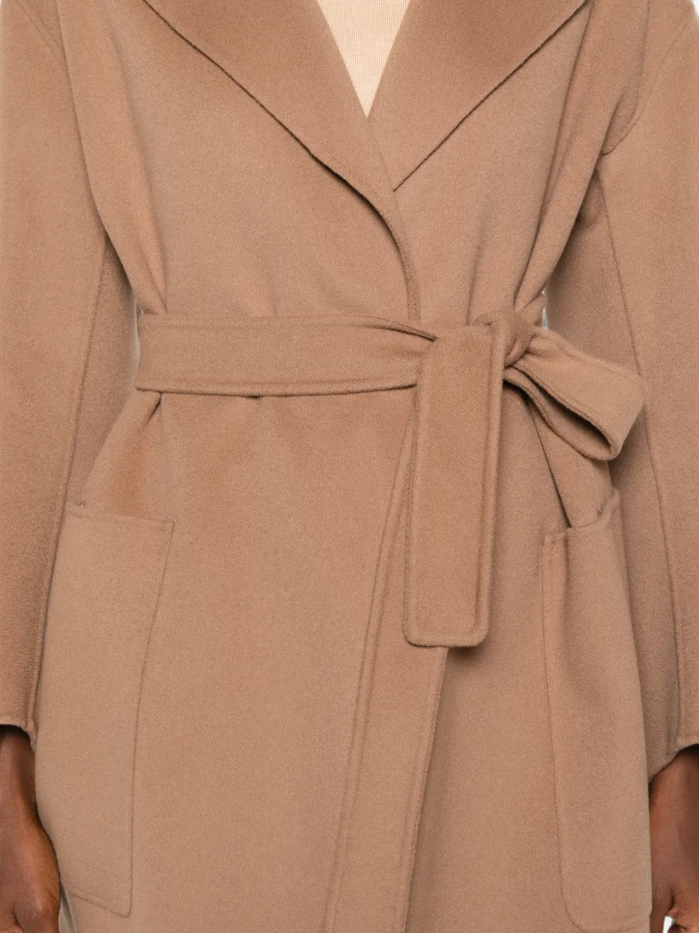 'S Max Mara Velo jas met gekerfde revers en ceintuur Beige
